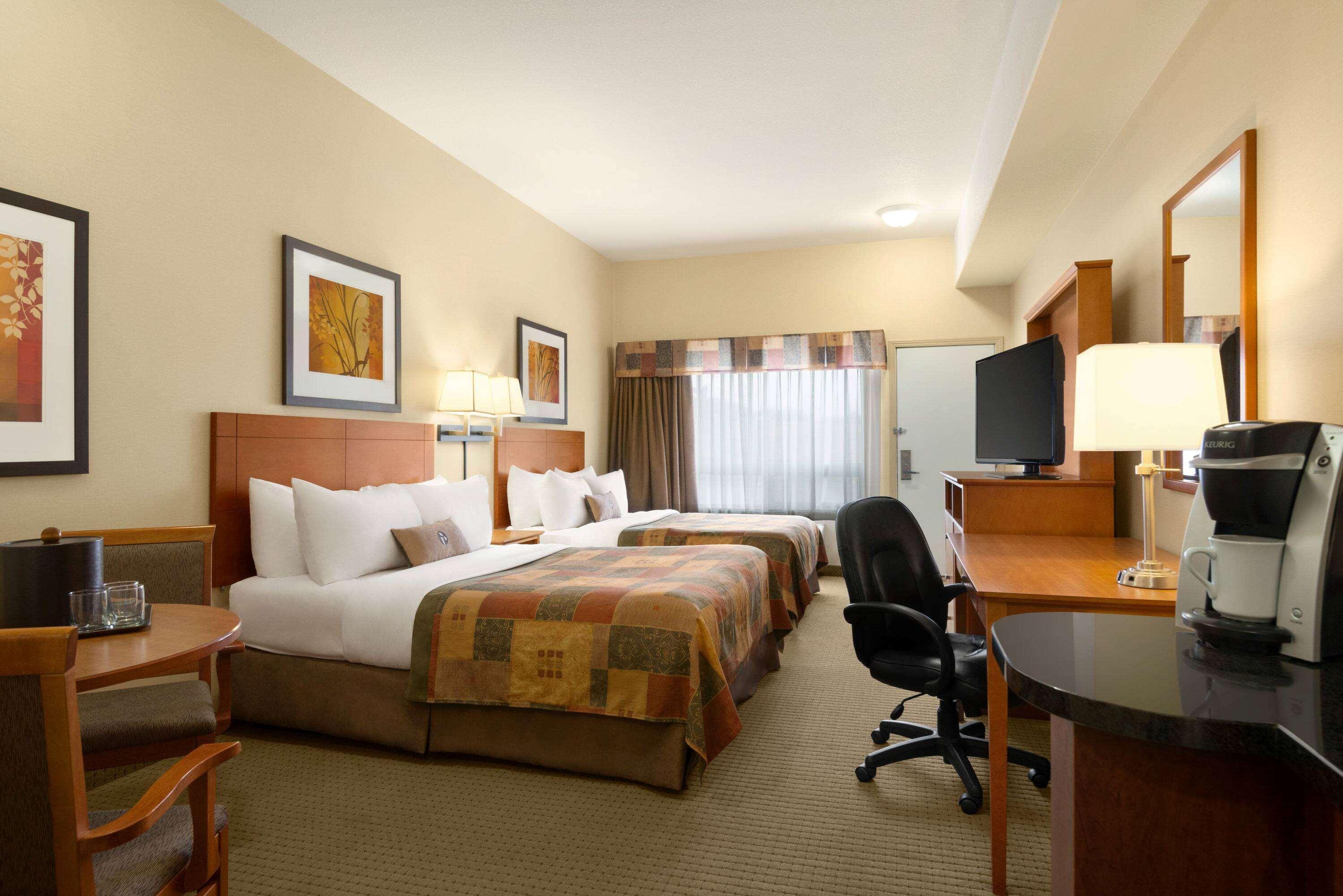 Ramada By Wyndham Drayton Valley Εξωτερικό φωτογραφία