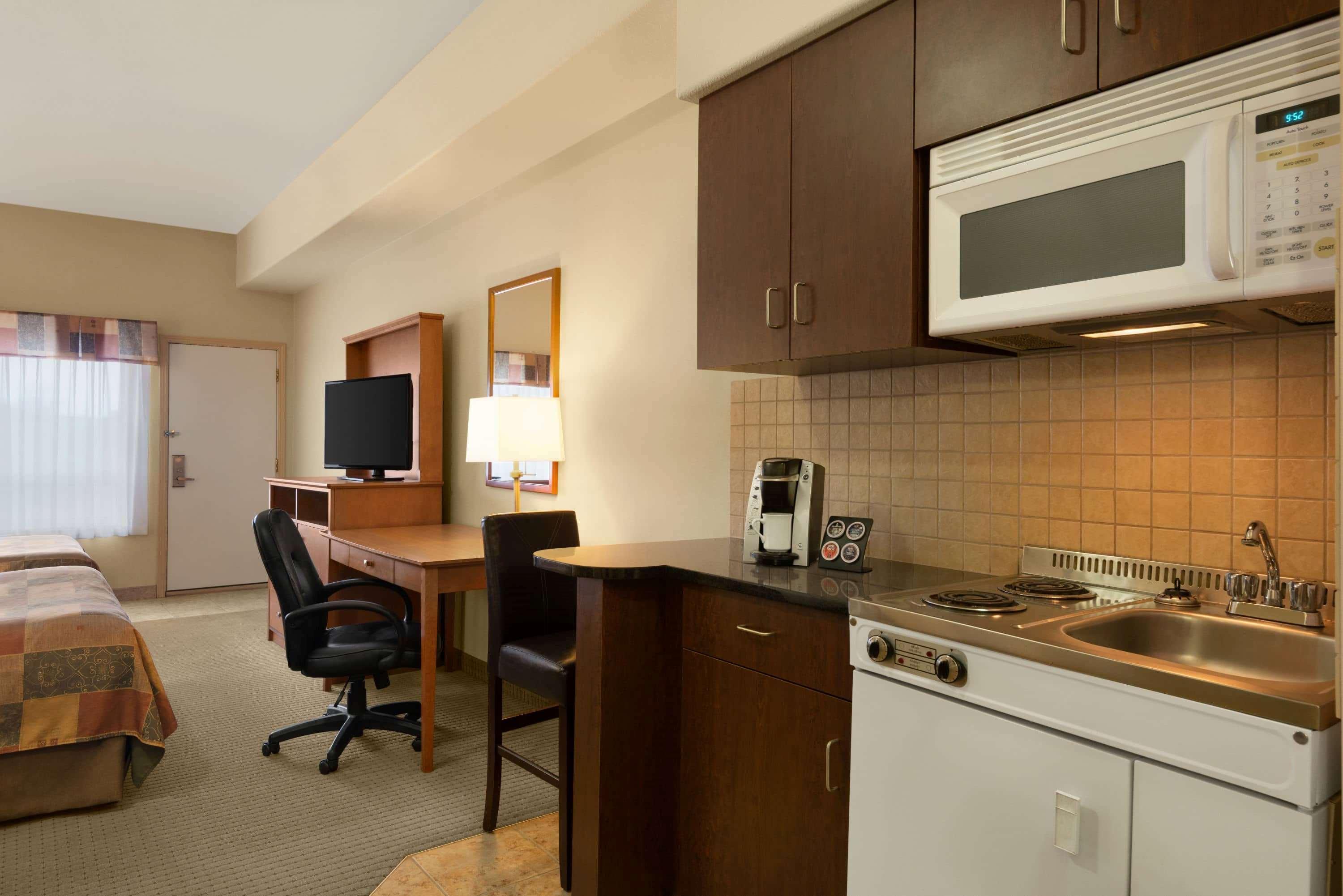 Ramada By Wyndham Drayton Valley Εξωτερικό φωτογραφία