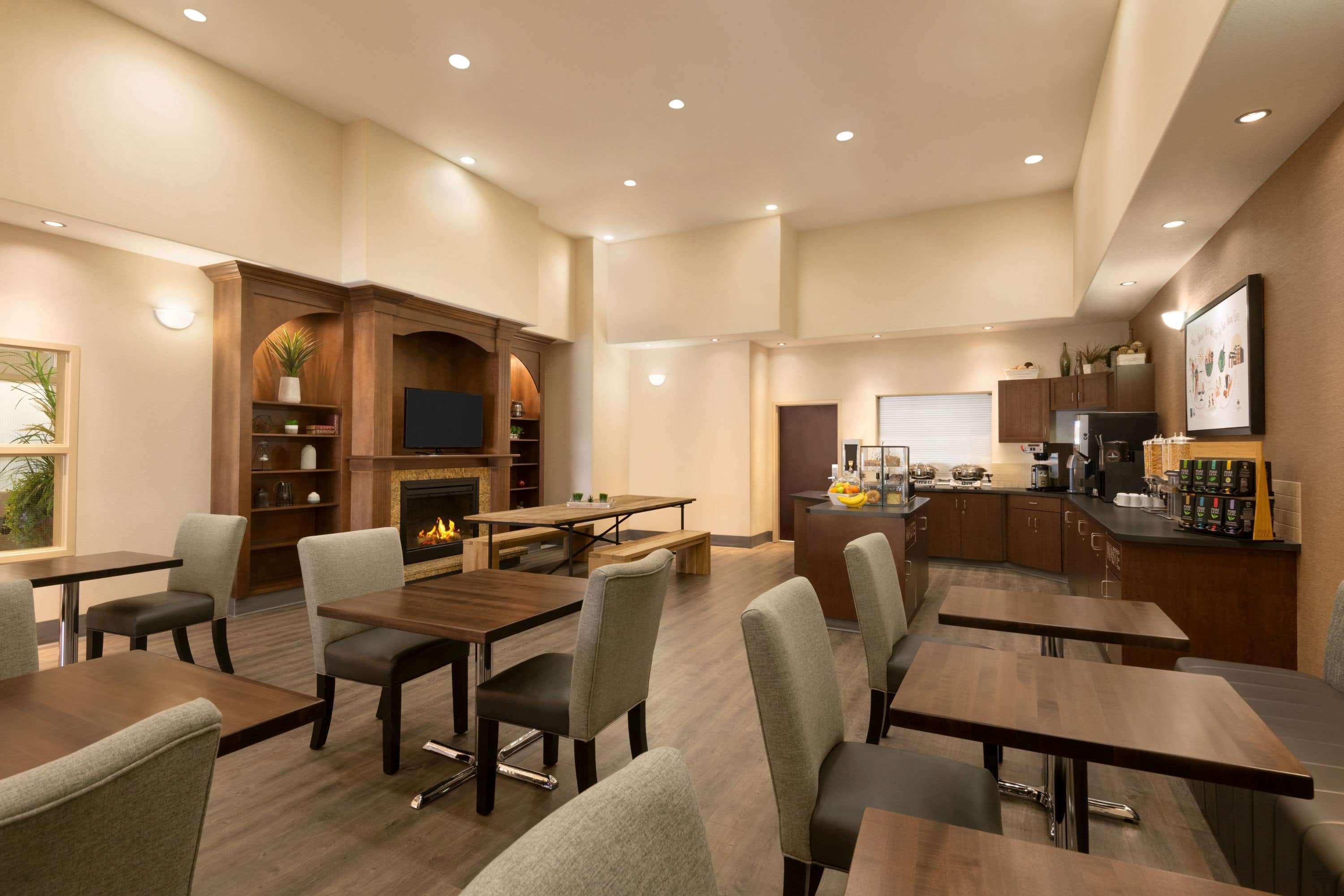 Ramada By Wyndham Drayton Valley Εξωτερικό φωτογραφία