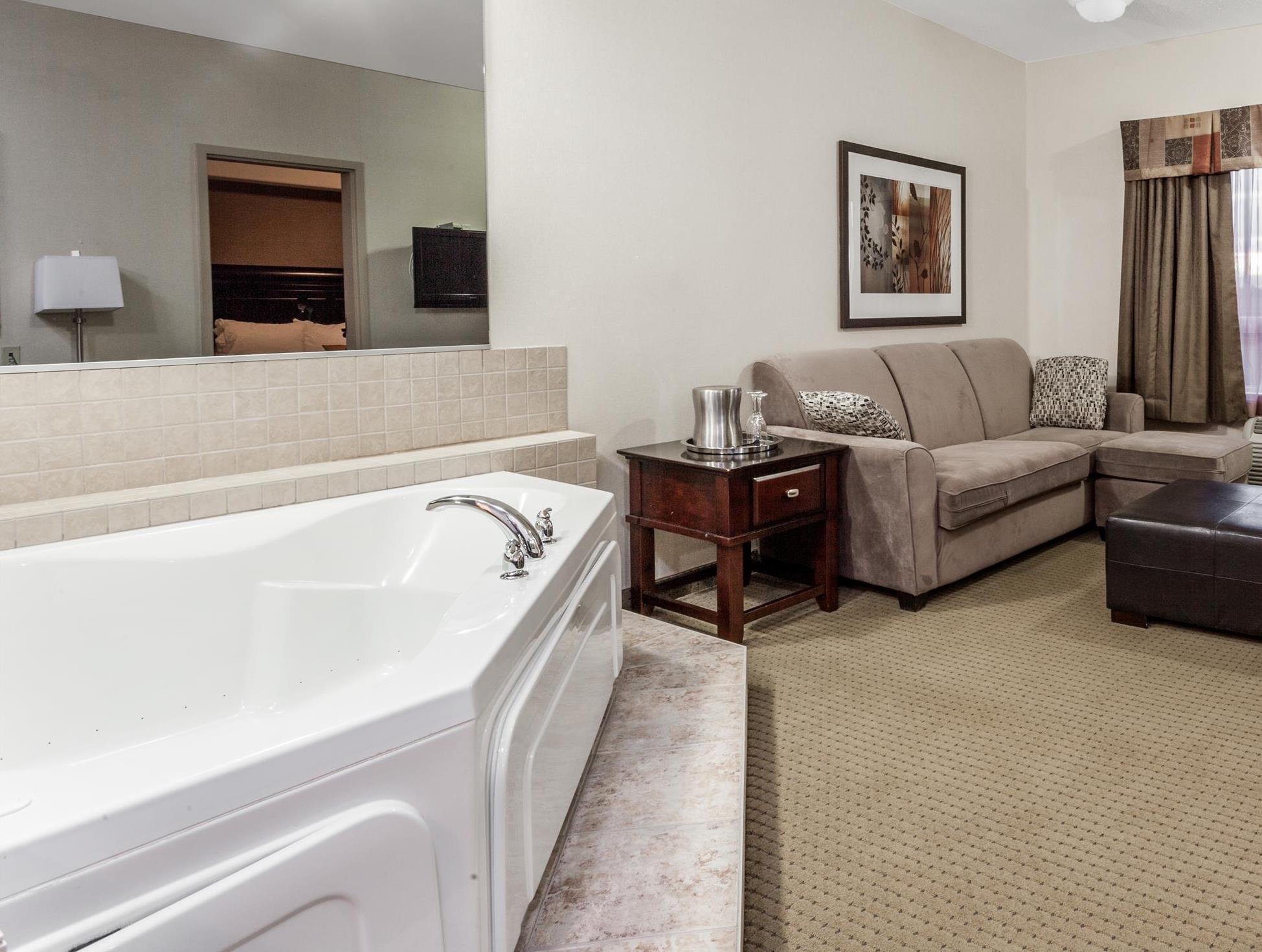 Ramada By Wyndham Drayton Valley Εξωτερικό φωτογραφία