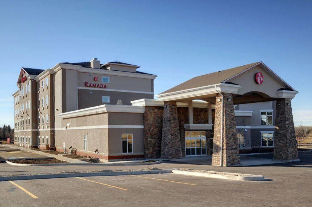 Ramada By Wyndham Drayton Valley Εξωτερικό φωτογραφία